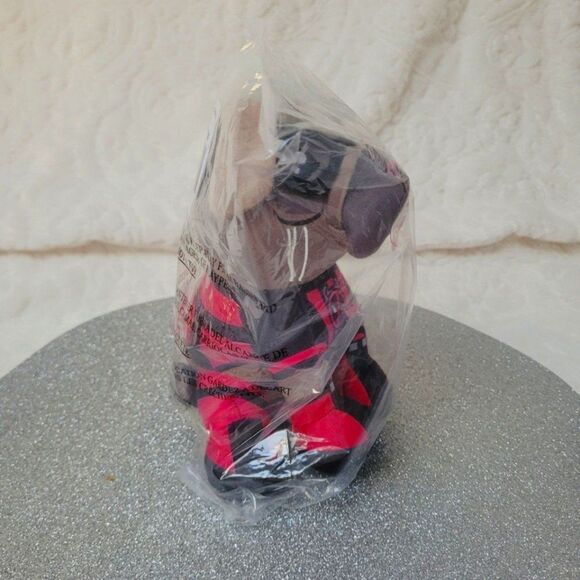 Marvel Dogpool Deadpool 3 Kuricha Sitting Plush Dog 8 Inches Collectible New OOS - Picture 5 of 11